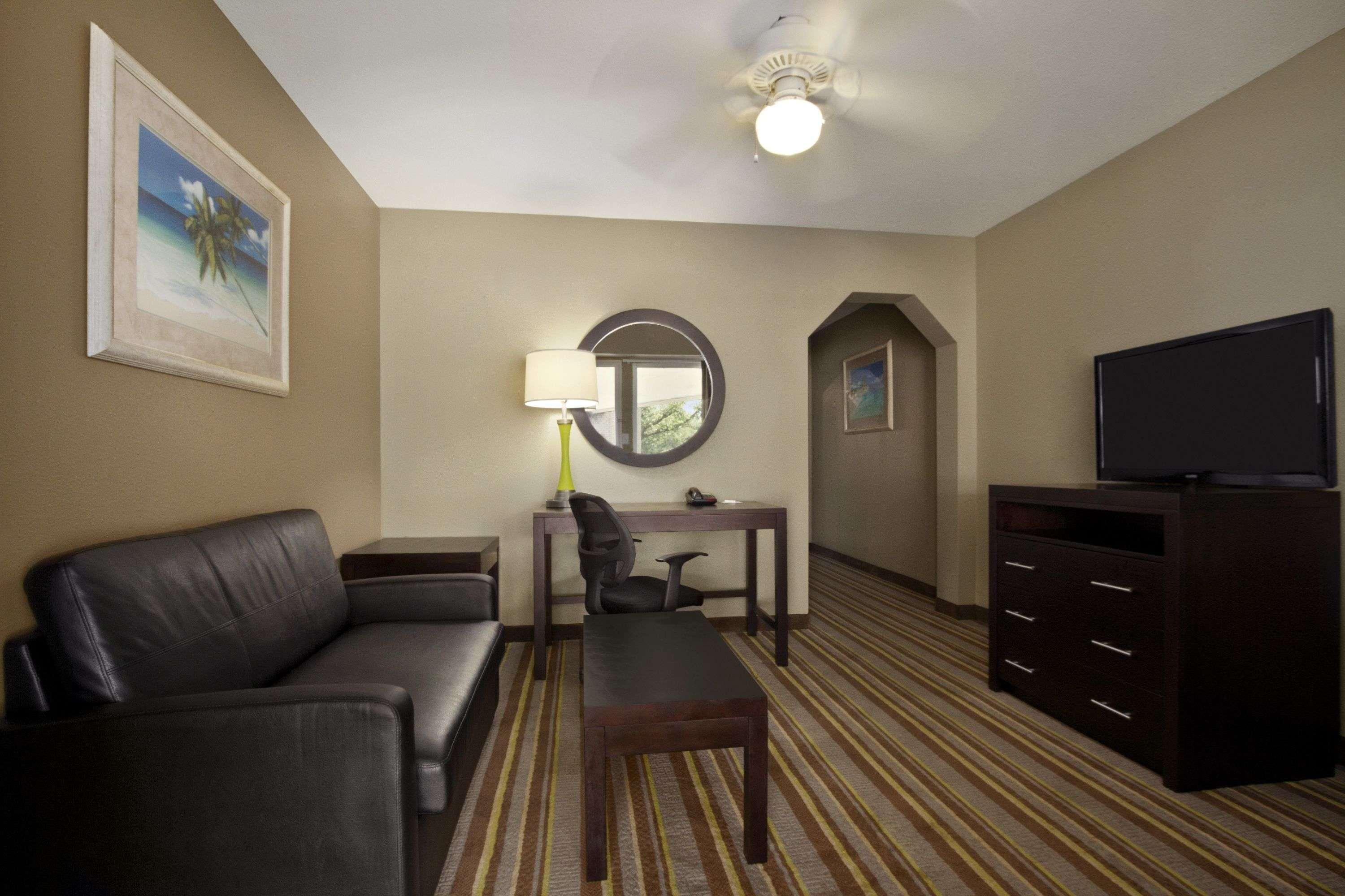 Motel Super 8 By Wyndham-Tupelo Airport Zewnętrze zdjęcie