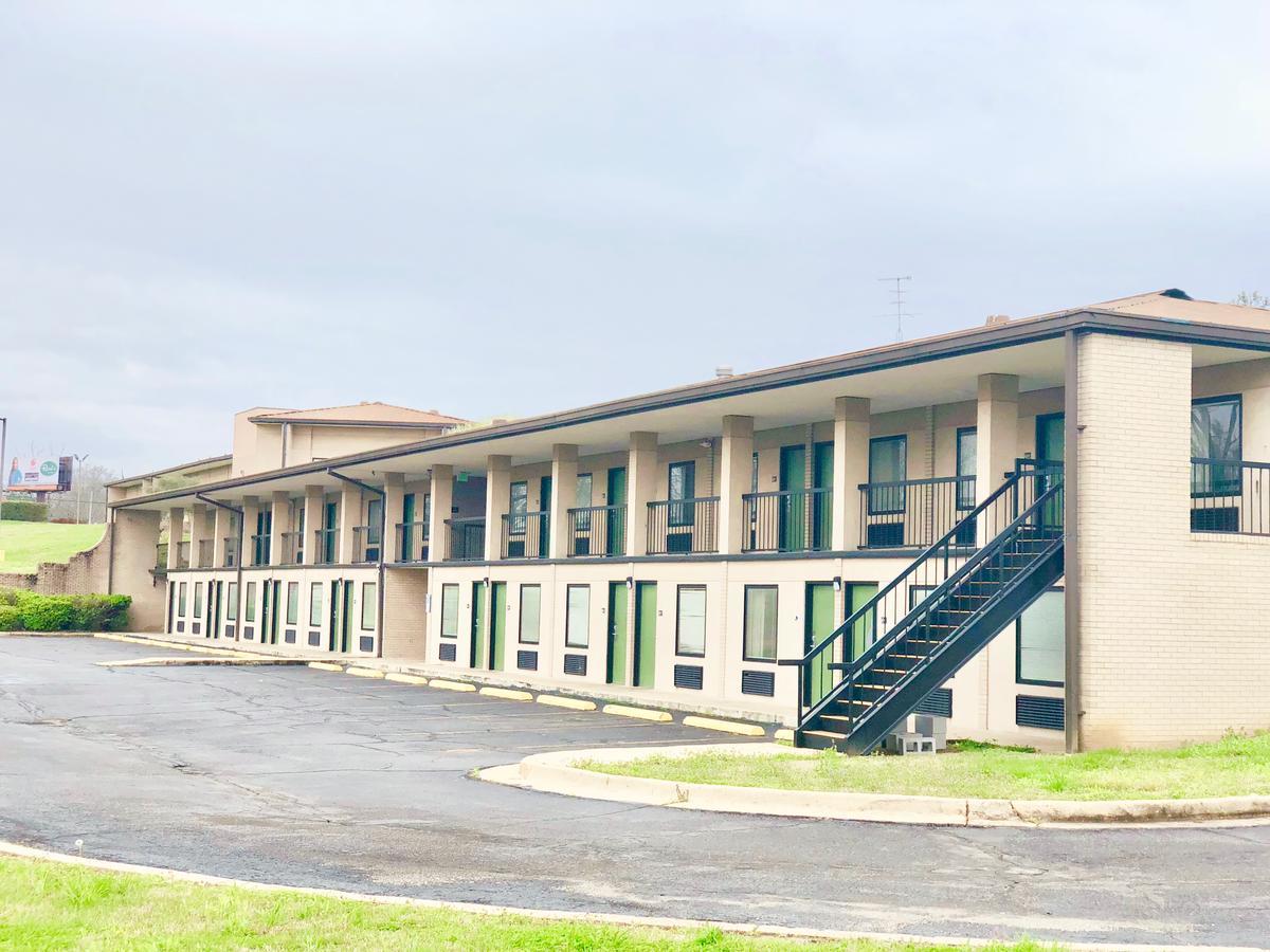 Motel Super 8 By Wyndham-Tupelo Airport Zewnętrze zdjęcie